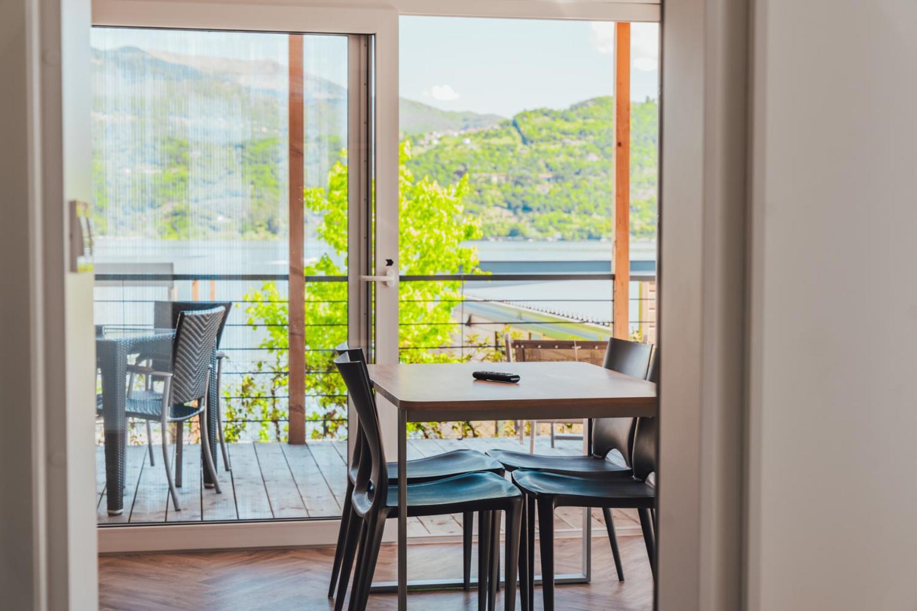 Lago Maggiore Bay バヴェーノ エクステリア 写真