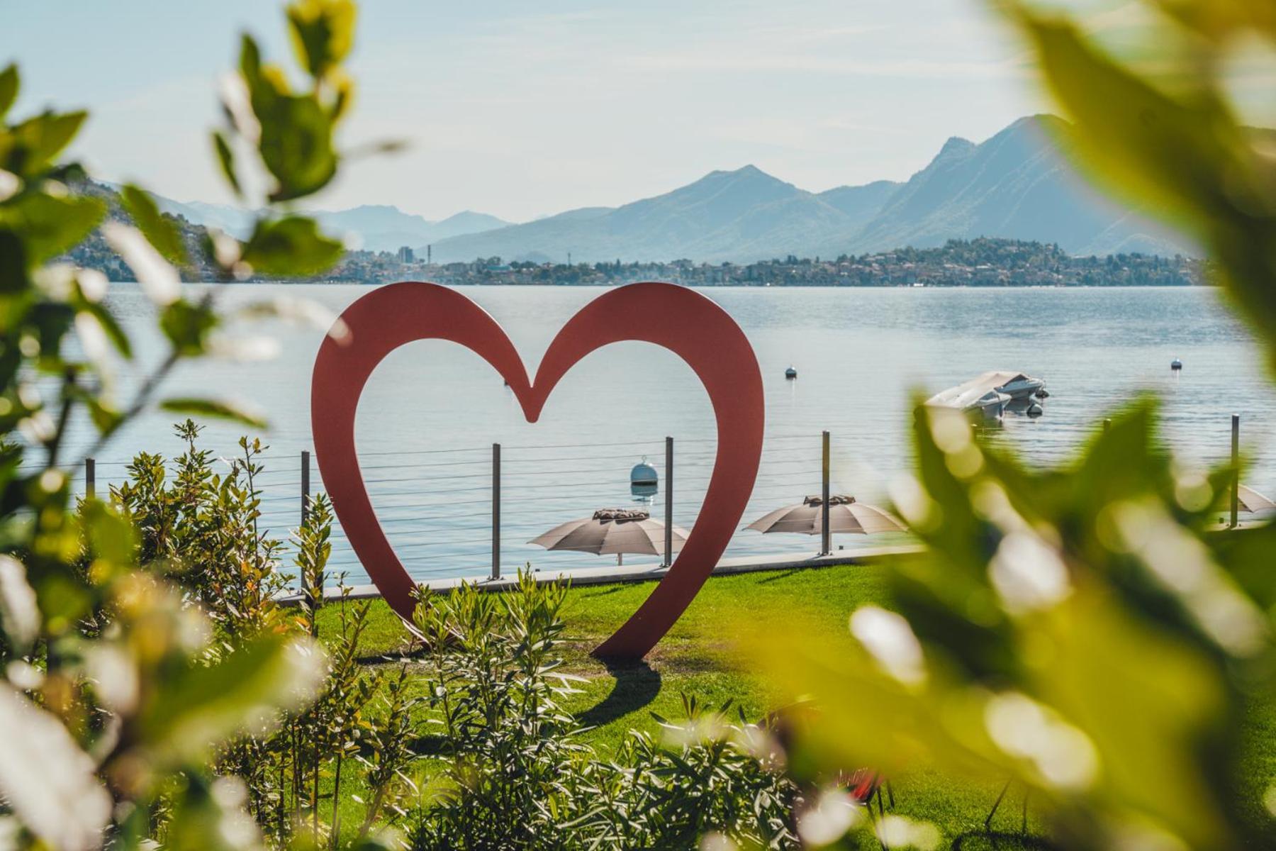 Lago Maggiore Bay バヴェーノ エクステリア 写真